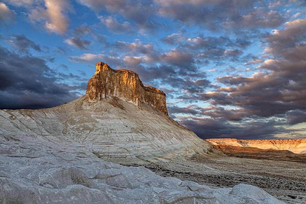 A chalk butte in the Bozzhyra tract catching the last light, Mangystau